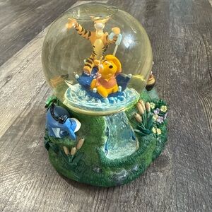 Disney Tigger and Pooh Waterfall Snow Globe